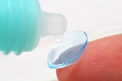 Cleaning_contact_lens.jpg